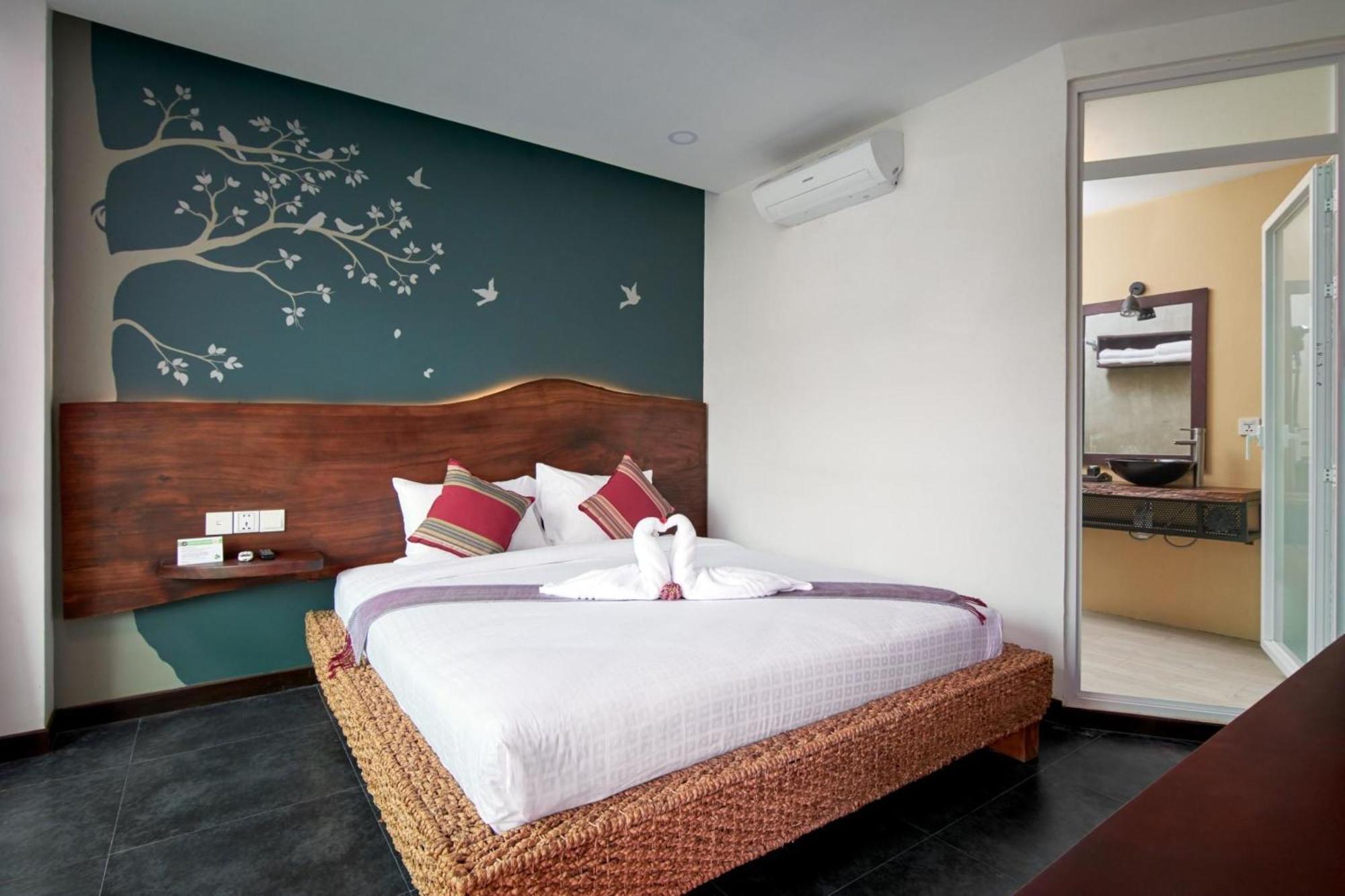 Monsoon Bassac Hotel Phnom Penh Luaran gambar