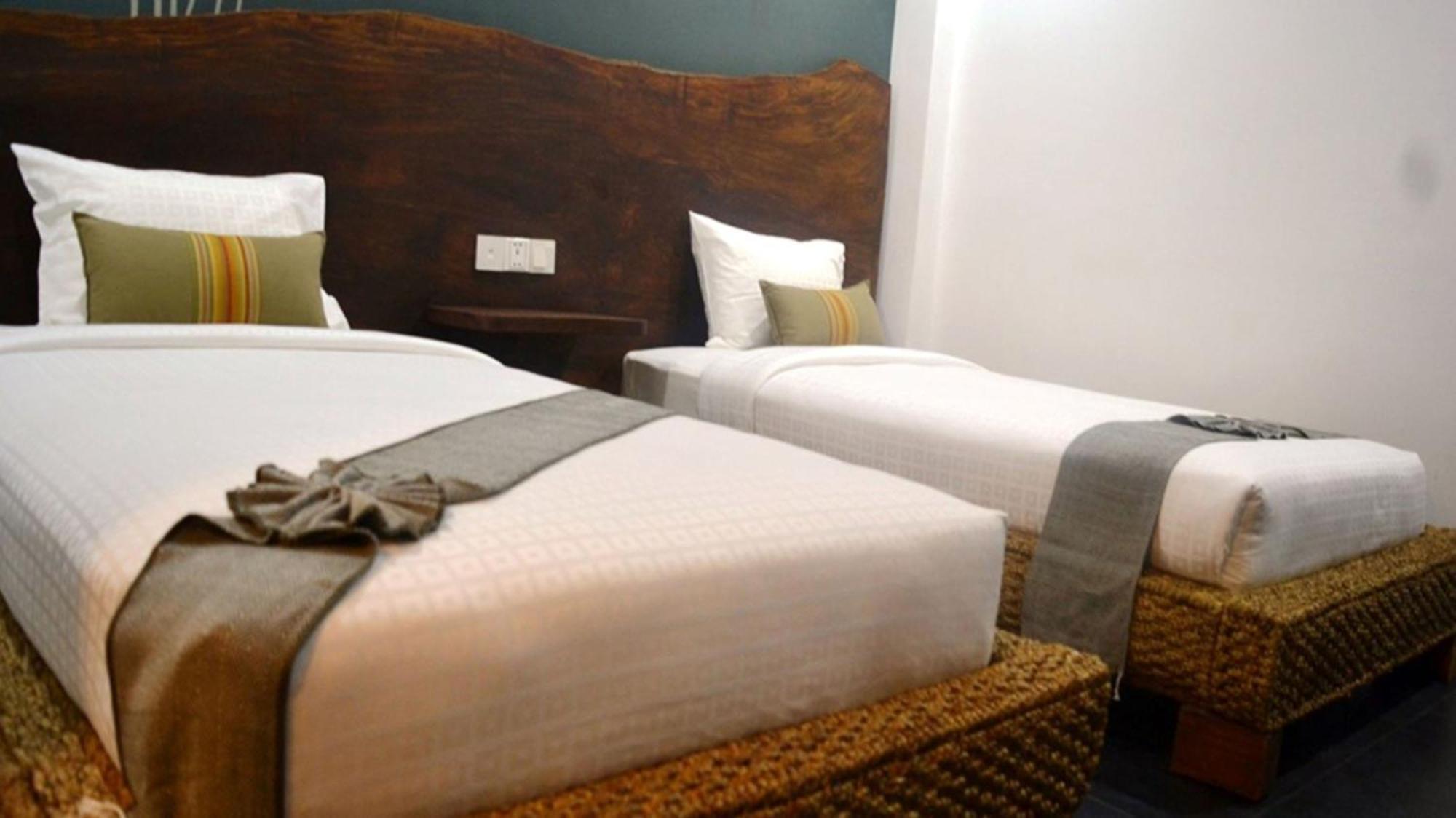 Monsoon Bassac Hotel Phnom Penh Luaran gambar