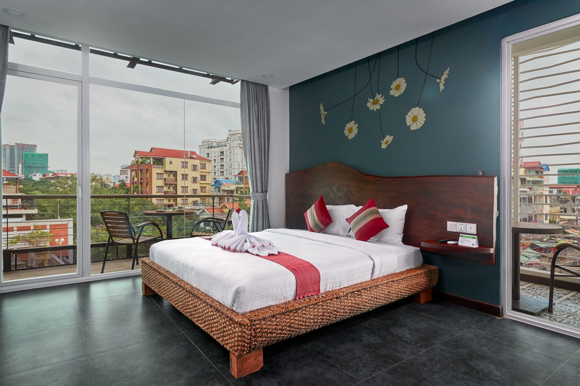 Monsoon Bassac Hotel Phnom Penh Luaran gambar